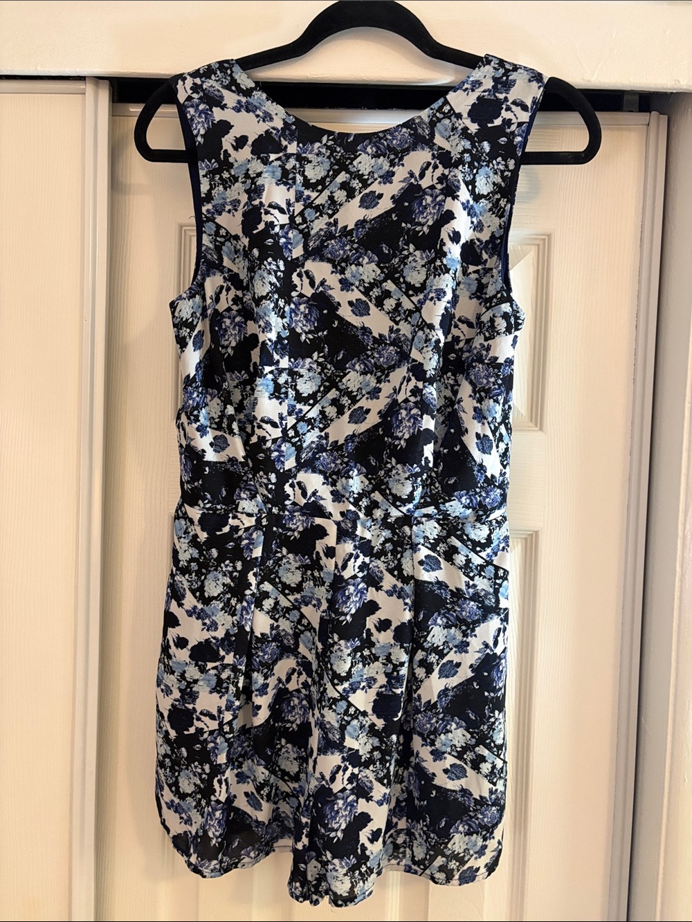 Saks Fifth Avenue Navy and White Floral Sleeveless Romper